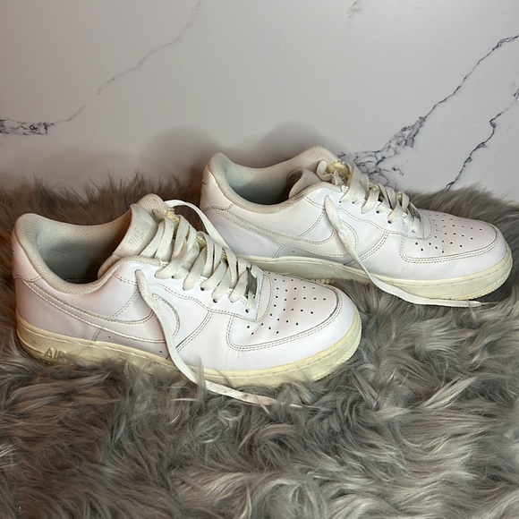 Nike Men's White Airforce 1 Shoes size 9 - Picture 4 of 15